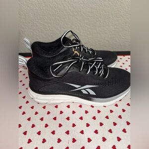 Reebok Women's Black and White Road Strider Tennis Shoes Size 7.5